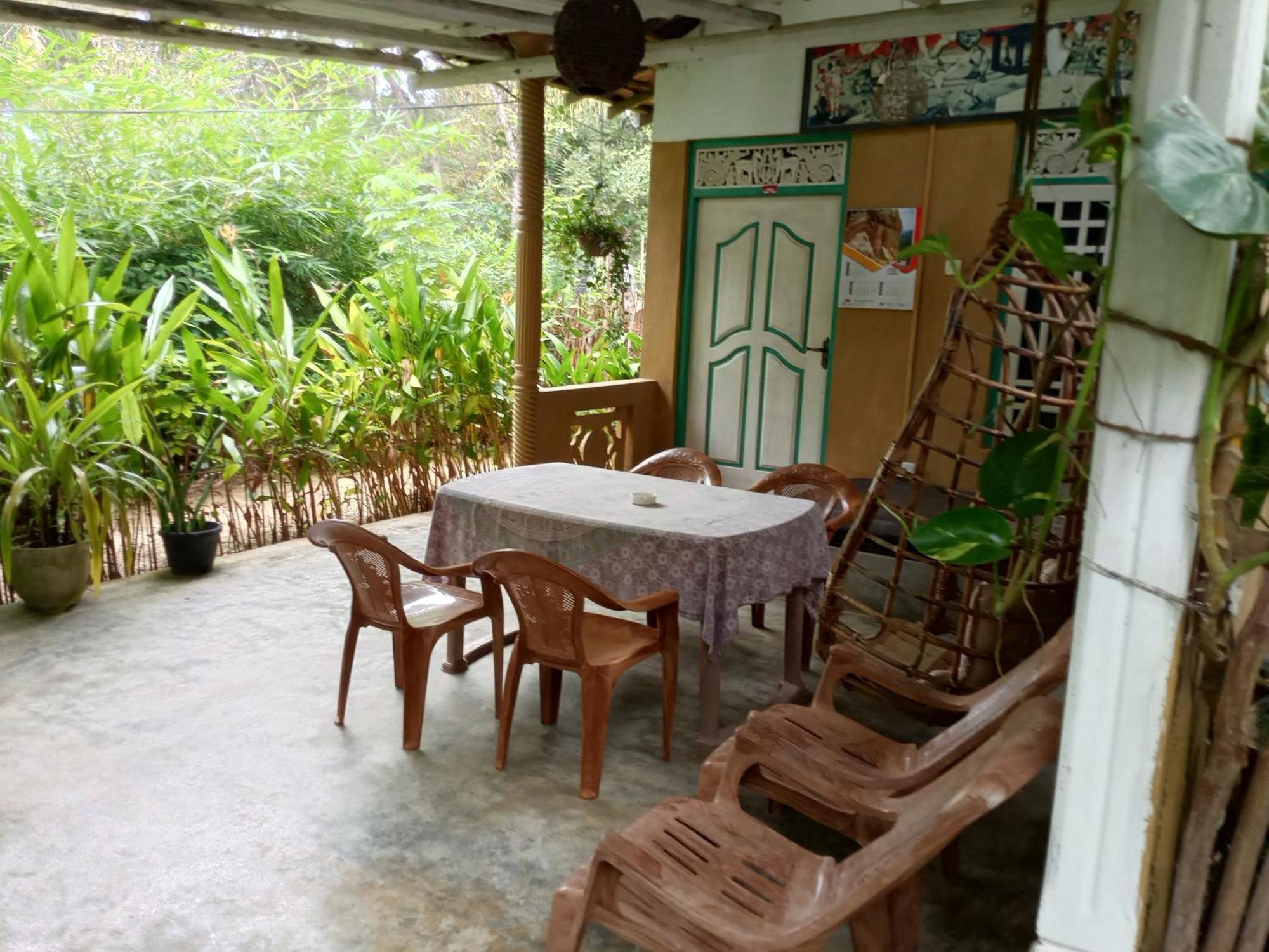 Hiriketiya Mahi Surf Apartment Dickwella Exterior photo